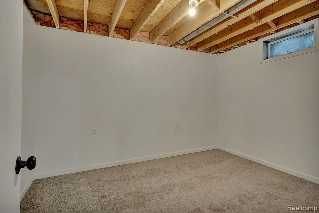 807 Saint Bernard Street, Marysville, MI 48040 — Photo 21