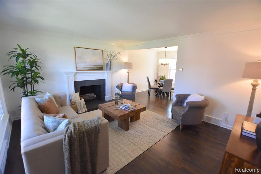 573 N OLD WOODWARD AVE, Birmingham, MI 48009 — Photo 3