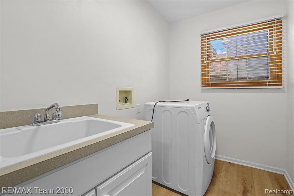 23888 Leighwood Drive, Trenton, MI 48183 — Photo 20