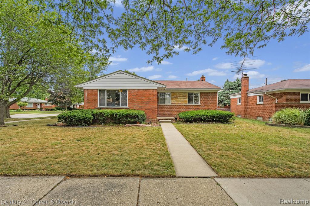 27227 W Pleasant Ridge Street, Dearborn Heights, MI 48127