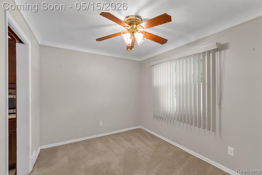 8610 N Evangeline Street, Dearborn Heights, MI 48127 — Photo 22