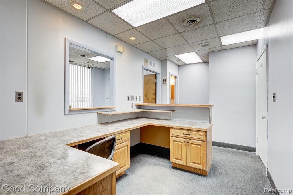 26095 W 6 Mile Road, Redford, MI, 48240