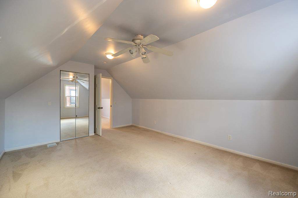 620 CATALPA Drive, Royal Oak, MI 48067 — Photo 14