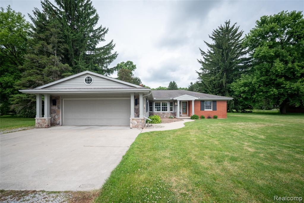 9404 River Road, Algonac, MI 48001 — Photo 2