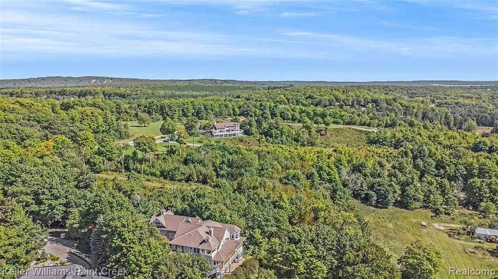 8050 Broken Rdg E, Harbor Springs, MI 49740 — Photo 9