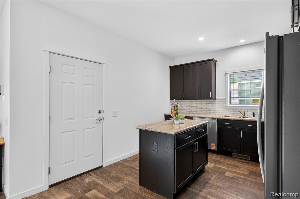 7527 Packard Ave, Warren, MI 48091 — Photo 22