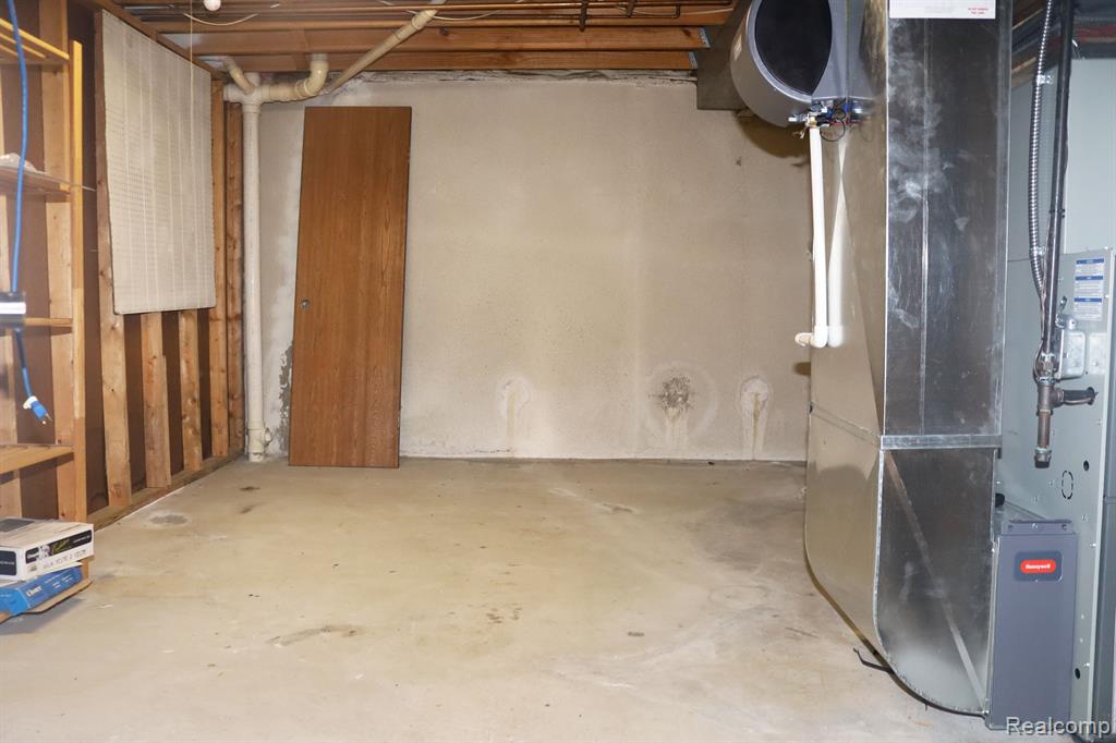4085 JUSTIN, Bloomfield Hills, MI 48302 — Photo 16