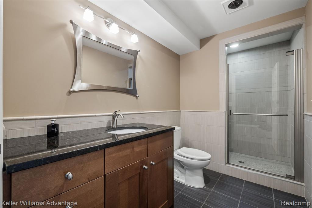 17421 Parkshore Drive, Northville, MI 48168 — Photo 47