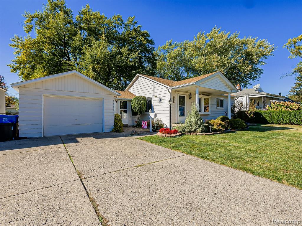 4656 Edgewood Street, Dearborn Heights, MI 48125 — Photo 26