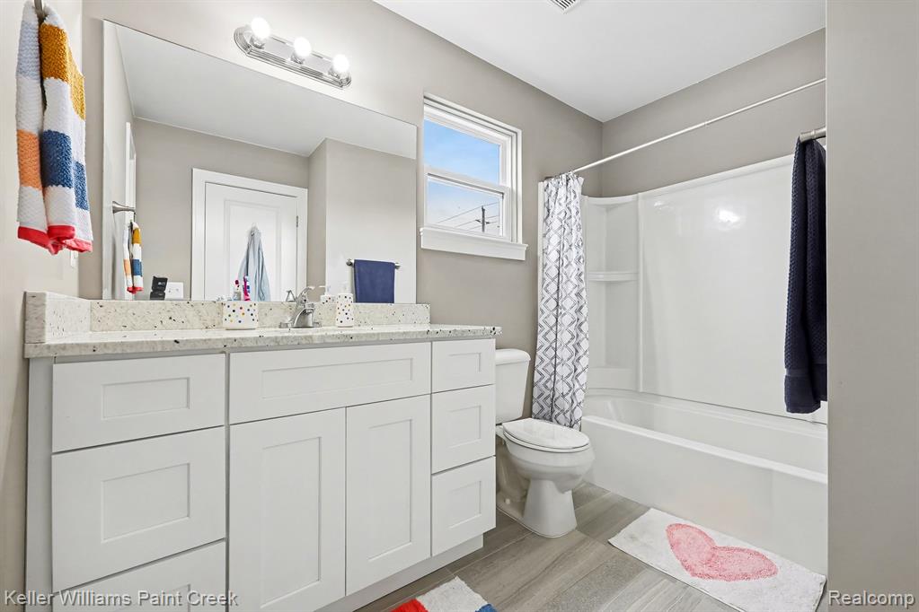 49053 Jefferson Avenue, Chesterfield, MI 48047 — Photo 19