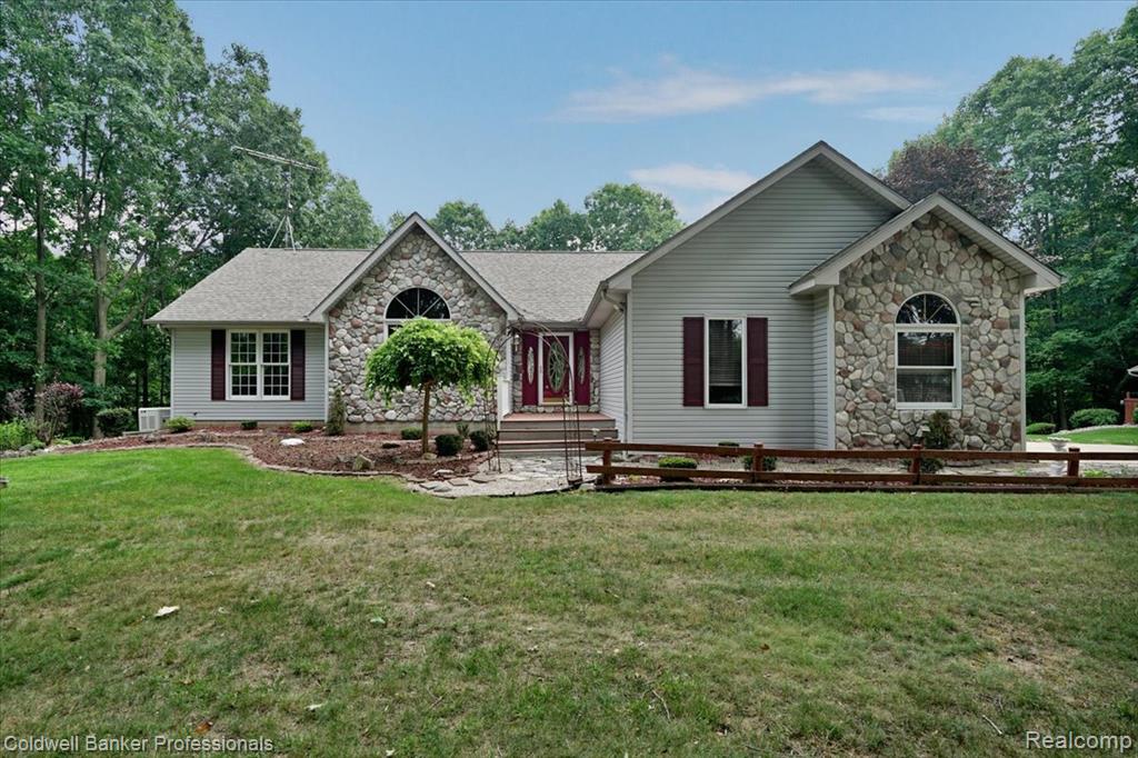 4520 Loggers Pass, Attica, MI 48412 — front exterior