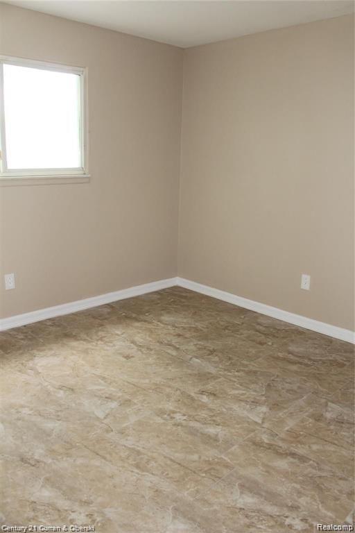 6198 MAYBURN Street, Dearborn Heights, MI, 48127