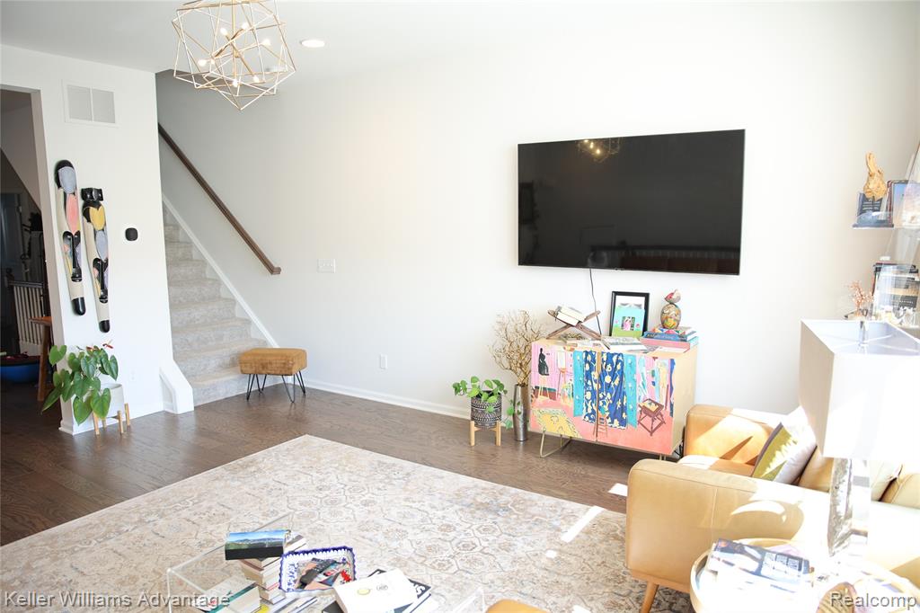 47660 Alden Terrace S, Northville, MI — Photo 6