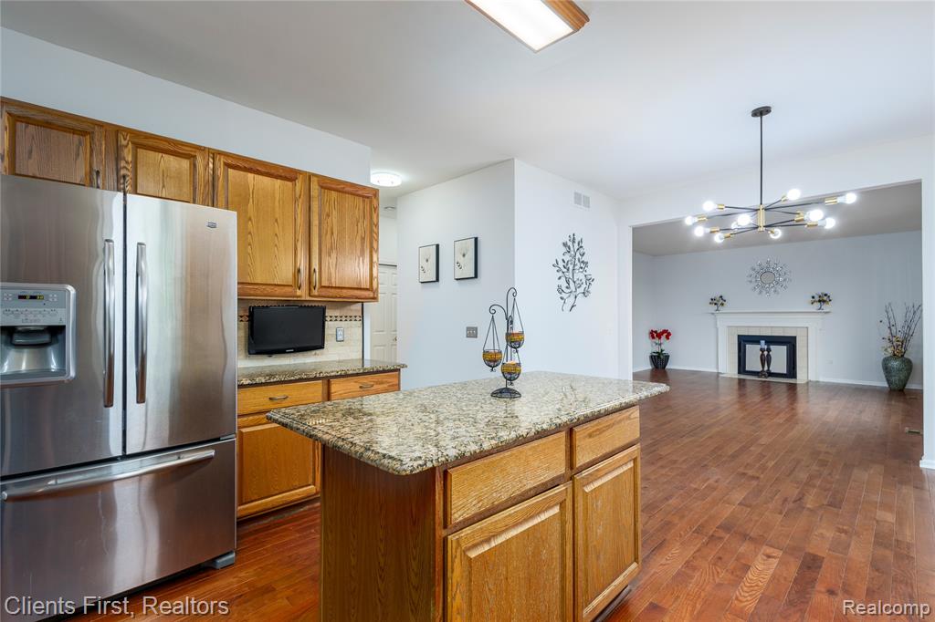 45498 Muirfield Drive, Canton, MI 48188 — Photo 23