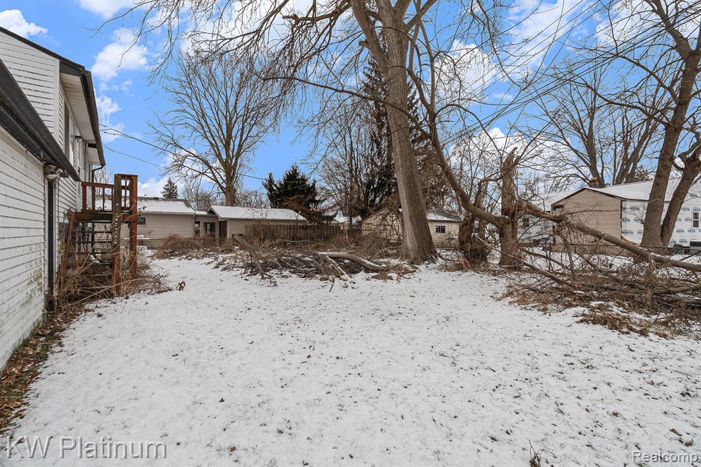 39721 Camp Street, Harrison Township, MI — Photo 20