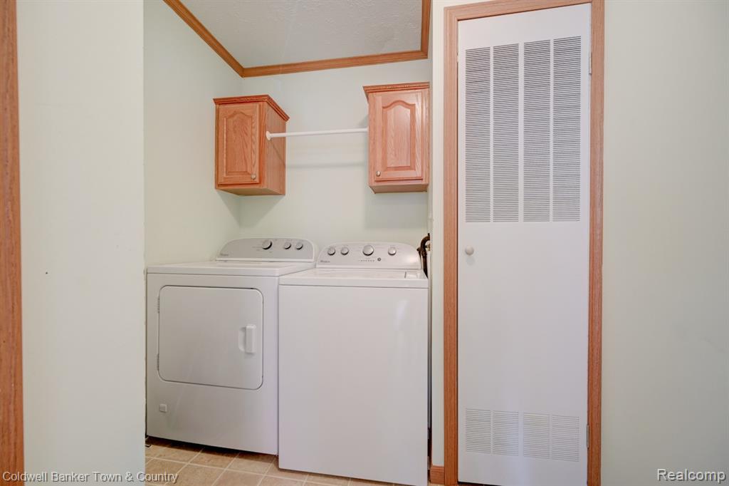 11108 Wood Run Circle, South Lyon, MI 48178 — Photo 35