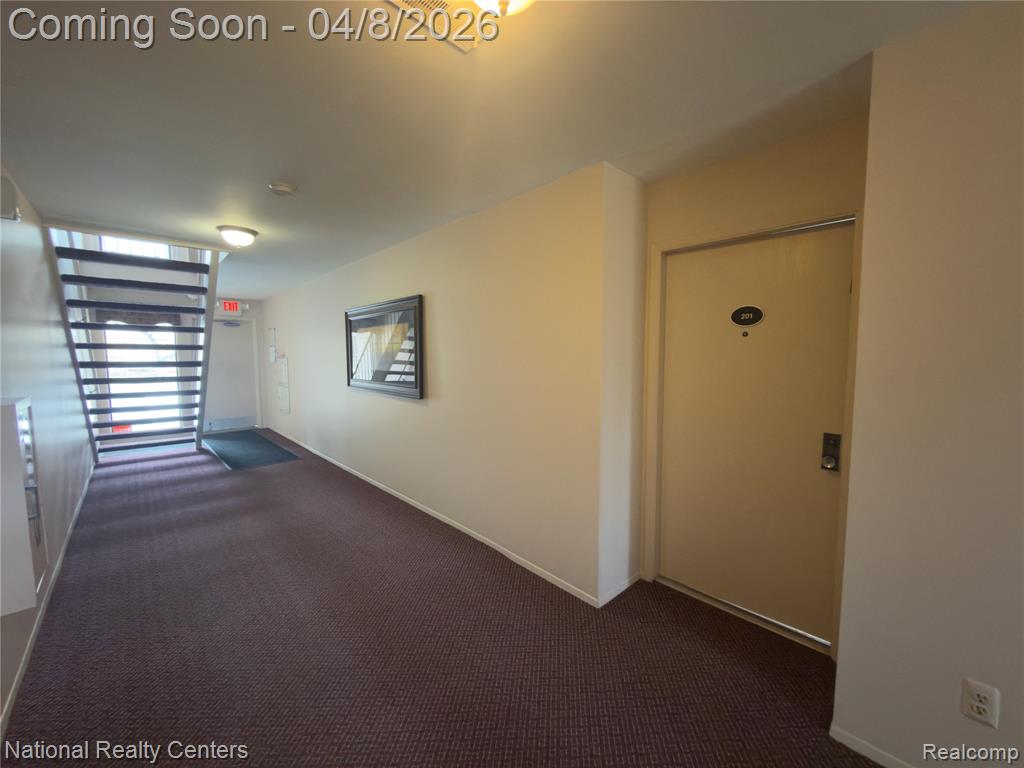 3865 Lone Pine Road, 201, West Bloomfield, MI 48323 — Photo 5
