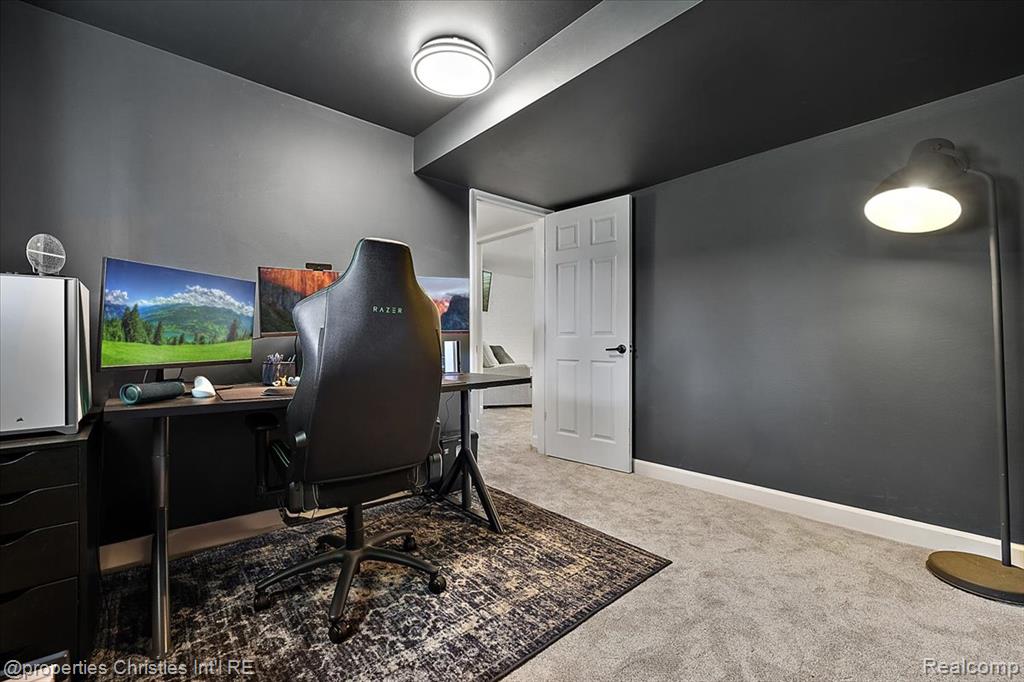 6756 Spruce Drive, Bloomfield Hills, MI 48301 — Photo 31