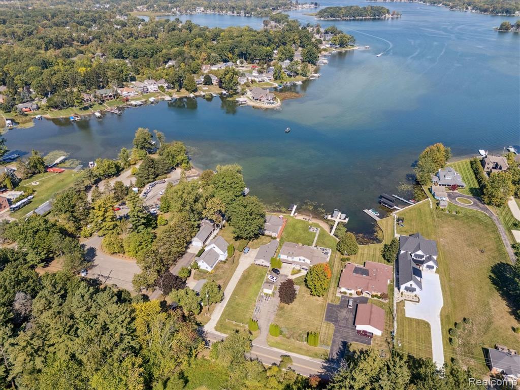 2236 Grove Park Road, Fenton, MI 48430 — Photo 39