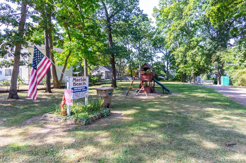 4120 Lotus Drive, Waterford, MI 48329 — Photo 37
