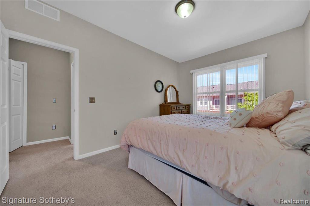 649 VINEWOOD Street, Wyandotte, MI 48192 — Photo 16