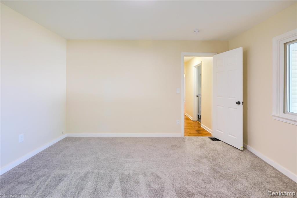 580 N Almont Avenue, Imlay City, MI 48444 — Photo 26