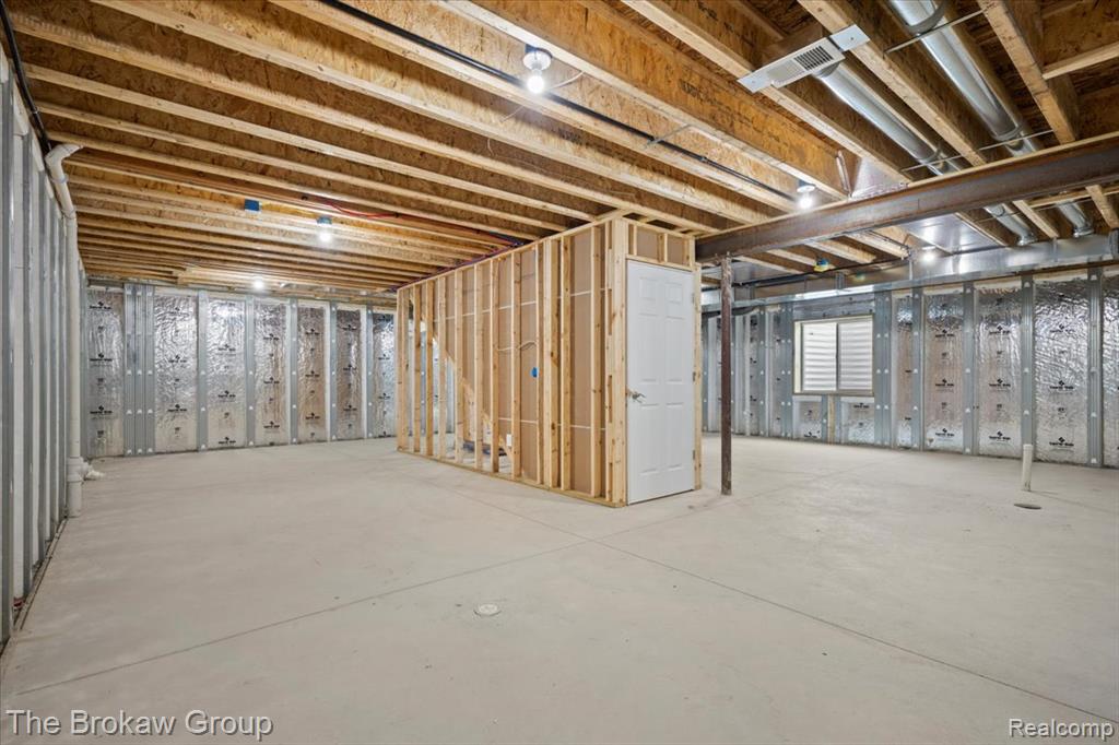 3369 Meadowridge Court, Davison, MI 48423 — Photo 35
