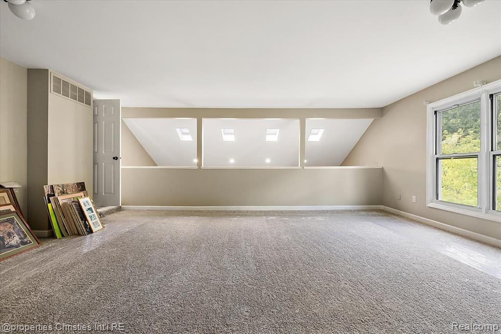 4069 Harbor Vista Drive, Orchard Lake Village, MI 48323 — Photo 29