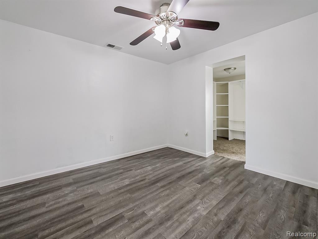 5600 Elmgrove Avenue, Warren, MI 48092 — Photo 11