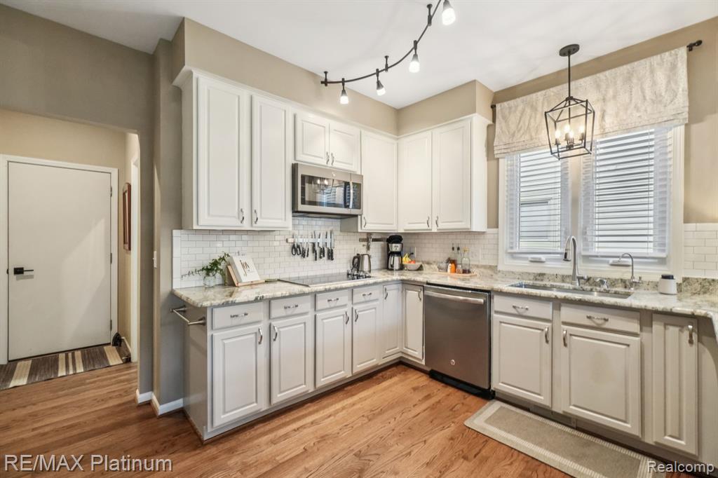 4663 Huntington Drive, Brighton, MI 48116 — Photo 12