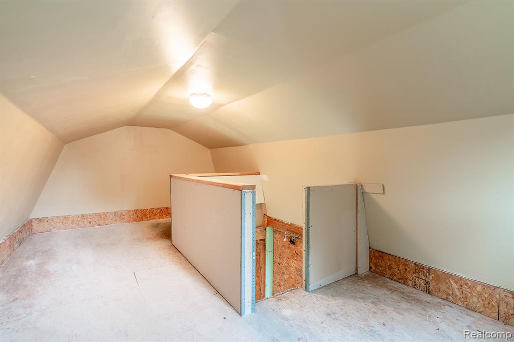 611 N IVANHOE Avenue, Ypsilanti, MI 48198 — Photo 9