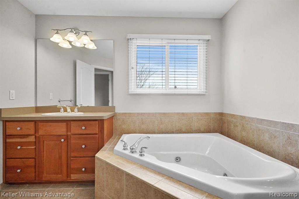 47232 MERION Circle, Northville, MI 48168 — Photo 40