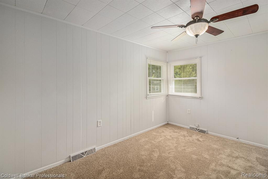 2761 Gorlad Street, Orion, MI — Photo 19