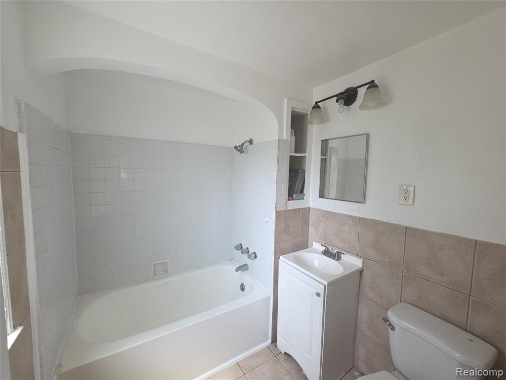 9141 Bedford Street, Detroit, MI 48224 — Photo 12