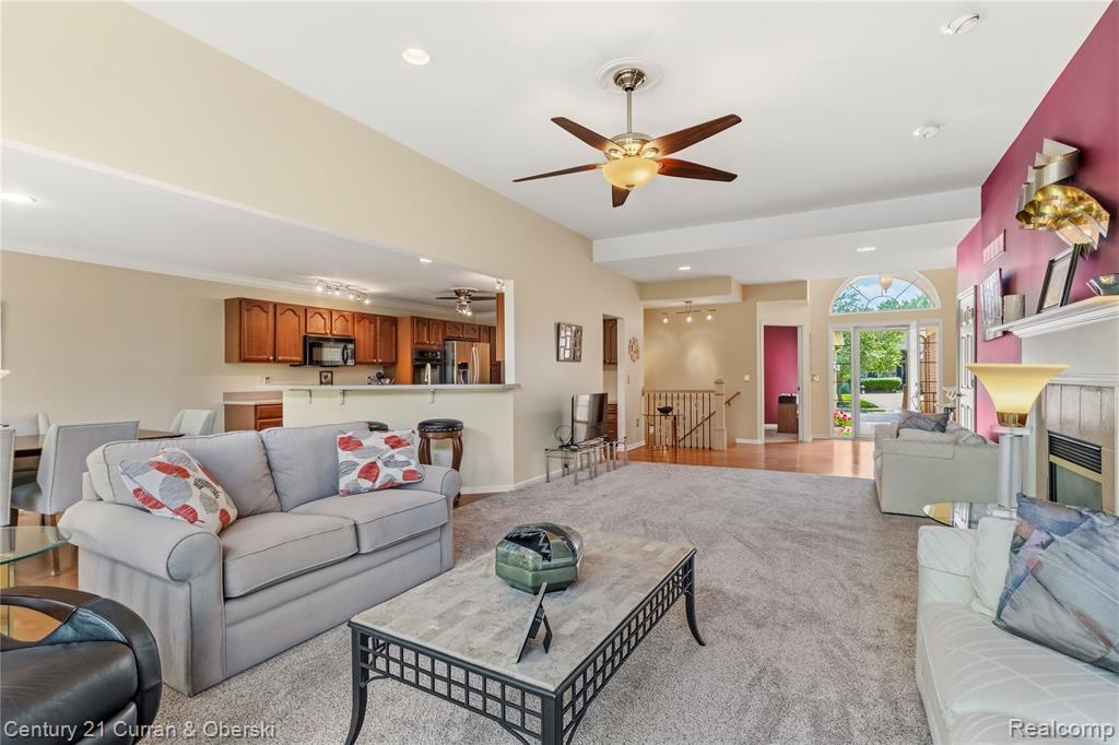 49468 N Glacier, Northville, MI 48168 — Photo 11