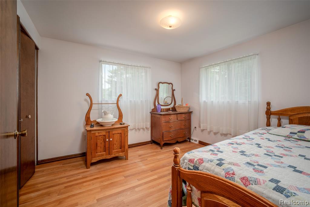 560 Coats Road, Lake Orion, MI 48362 — Photo 29