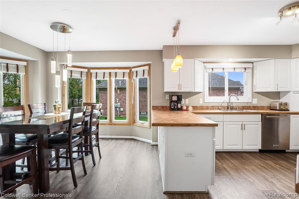 43246 Winterfield Drive, Sterling Heights, MI 48314 — Photo 17