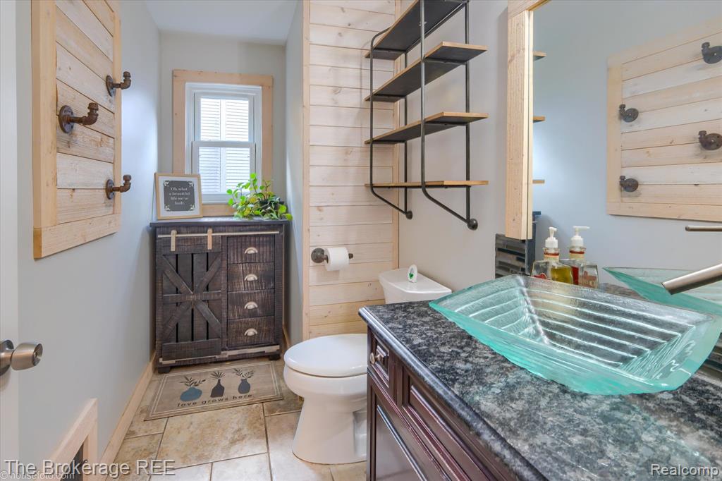 5239 Farmridge Lane, Grand Blanc, MI 48439 — Photo 46