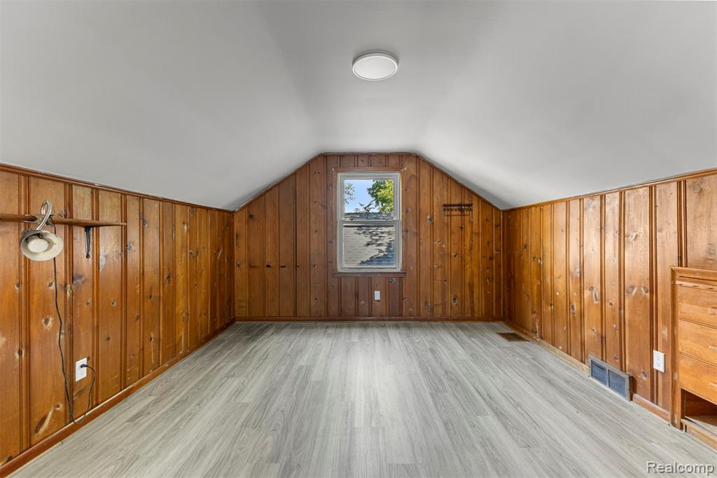 8658 Stahelin Avenue, Detroit, MI 48228 — Photo 18