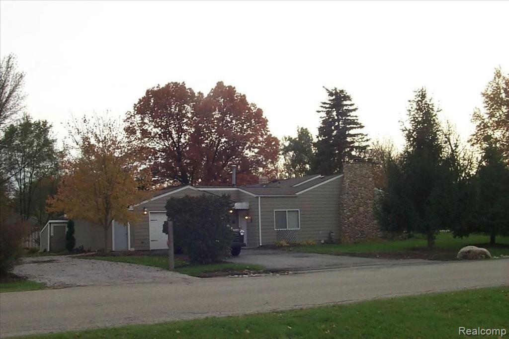 4924 Sashabaw Road, Clarkston, MI — Photo 14