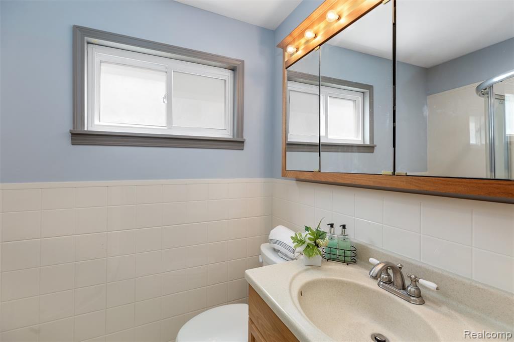 24921 Lexington Avenue, Eastpointe, MI 48021 — Photo 11