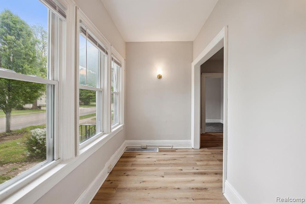 533 W GANSON Street, Jackson, MI 49201 — Photo 13