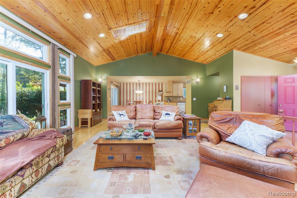 9516 Placid Way, Howell, MI 48843 — Photo 15