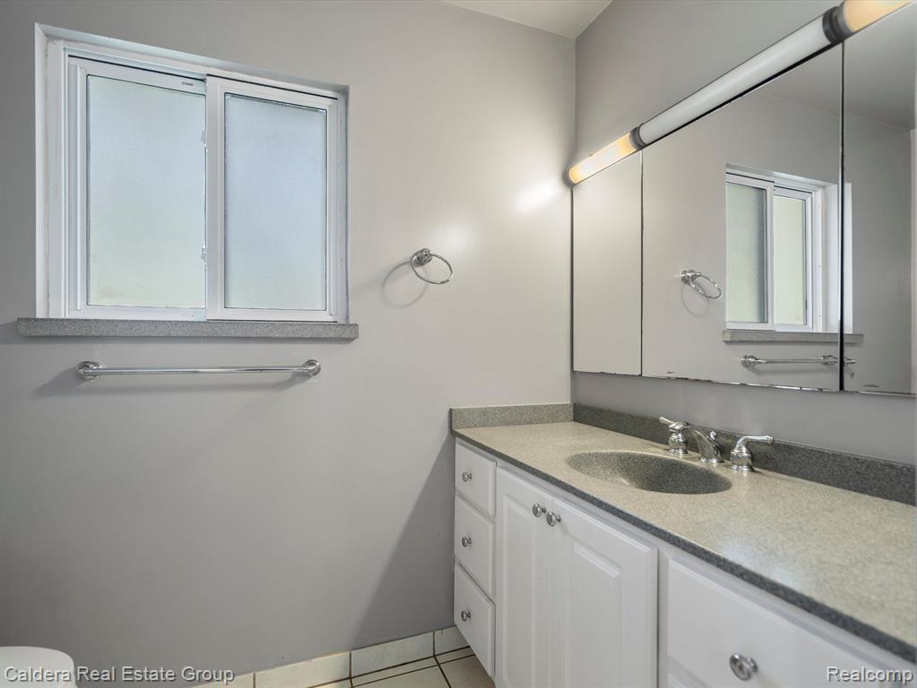 50560 PARSONS Drive, Shelby Twp, MI 48317 — Photo 17