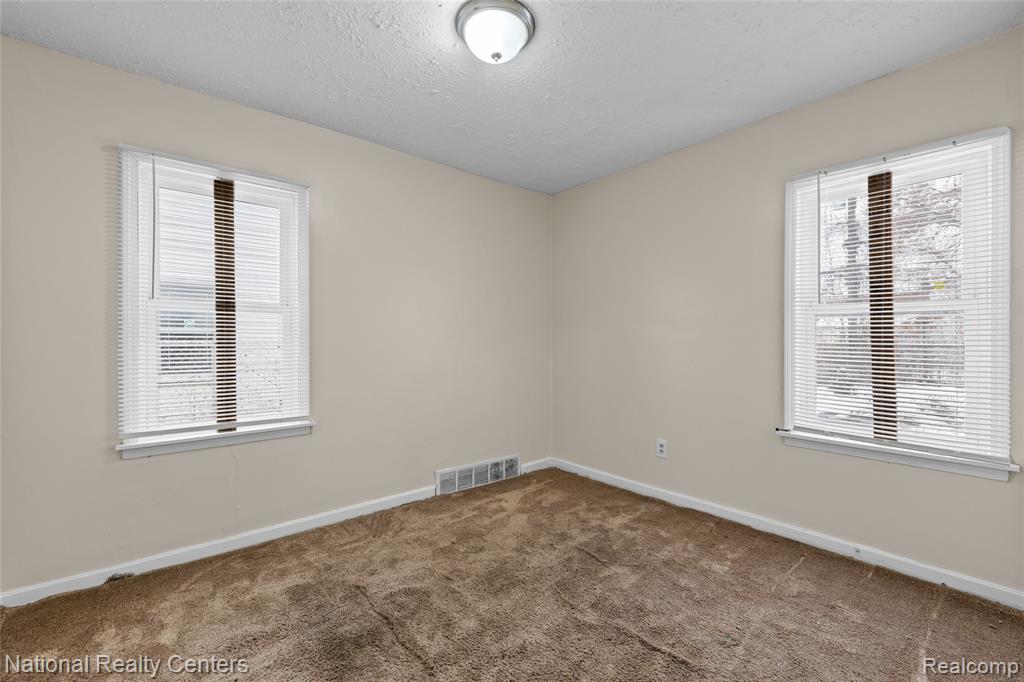 7635 Ashton Avenue, Detroit, MI 48228 — Photo 13