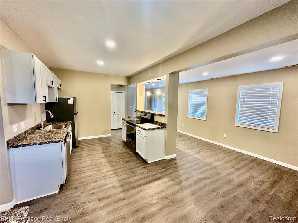 5435 Byron Road, Howell, MI 48855 — Photo 9