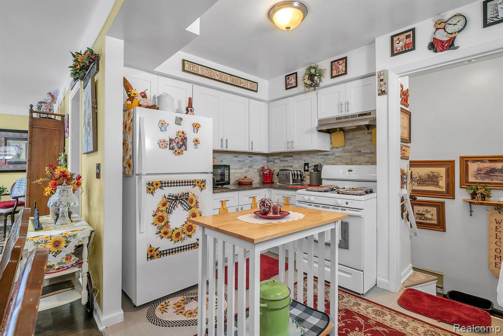 1582 Chandler Avenue, Lincoln Park, MI 48146 — Photo 8