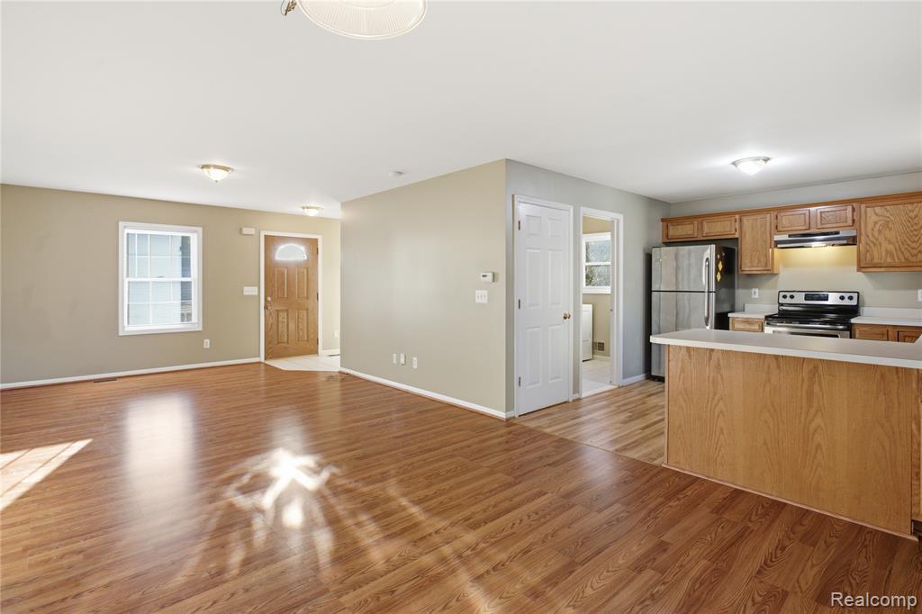 4118 Devon Road, Royal Oak, MI 48073 — Photo 8