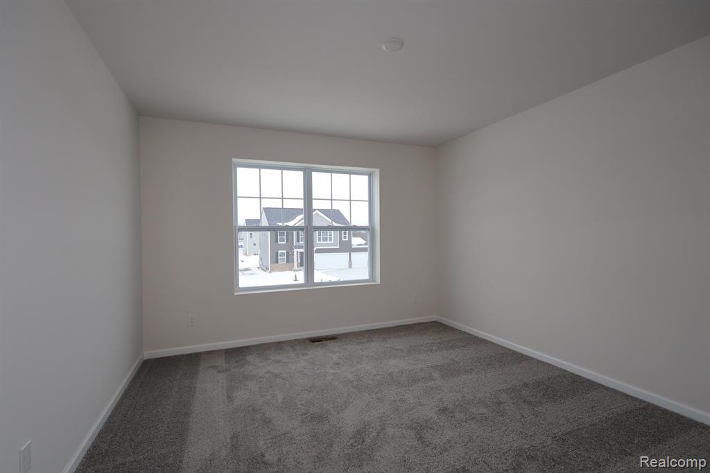 54854 Heron Circle, New Baltimore, MI 48047 — Photo 20