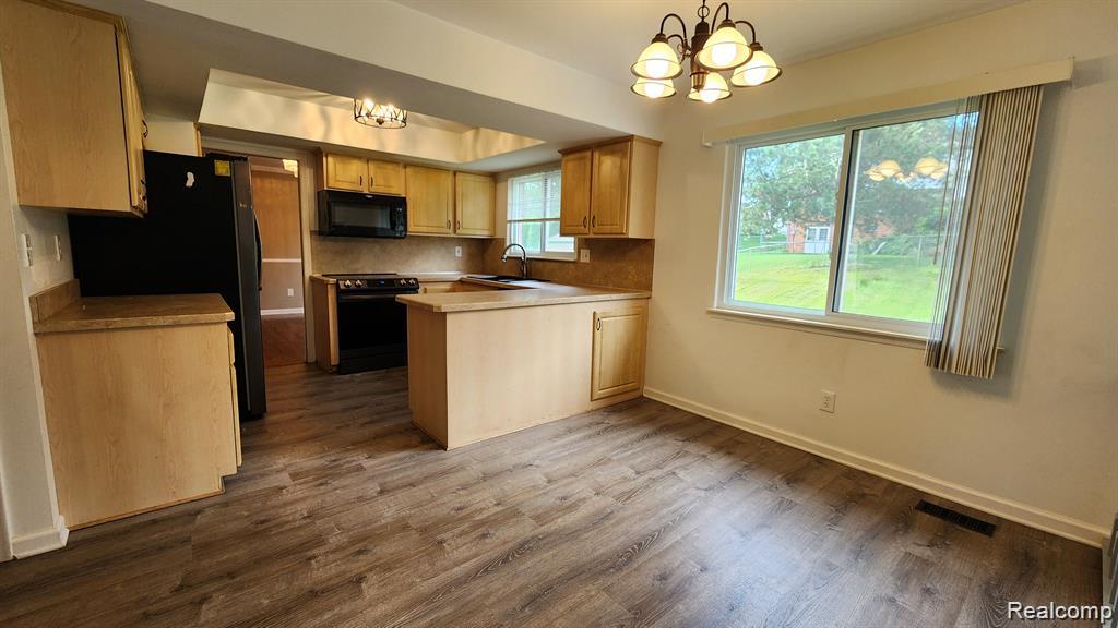 422 Boutell Drive, Grand Blanc, MI 48439 — Photo 7